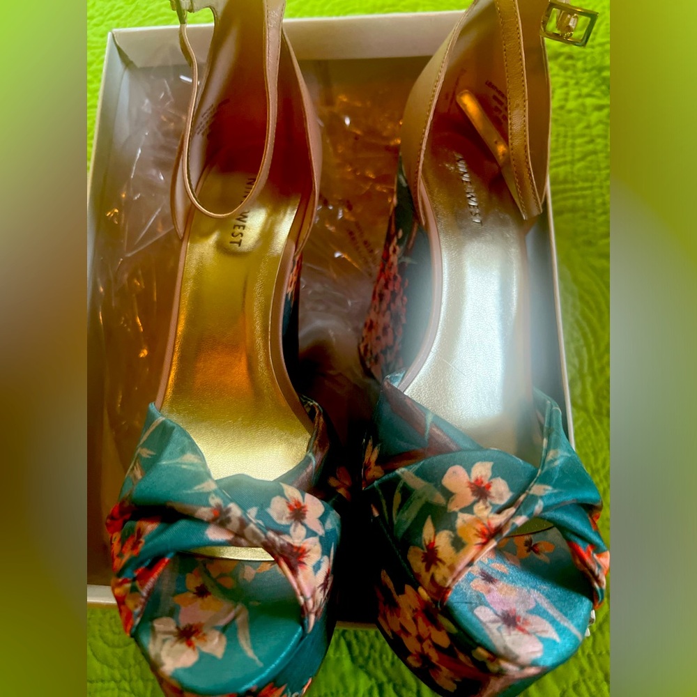 9 West Cherry Blossom Wedge Heels